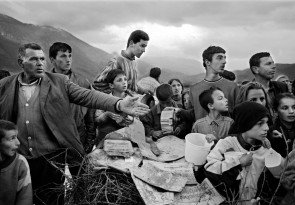 Vanesa Vinšipa. Imigranti no Kosovas, Albānija