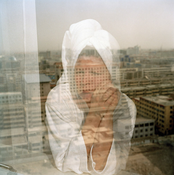 Nina Korhonena. Pie loga, Ķīna, 2004