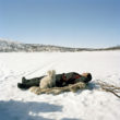 Selīna Klanē. Ole Ailo guļ uz ziemeļbrieža ādas, Masi, 2005